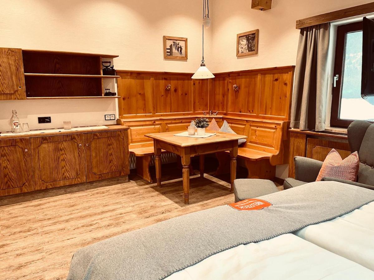 Pension Kreuzeck - Dein Gluecksplatz Am Lech ไวเซนบาค อัม เลค ภายนอก รูปภาพ